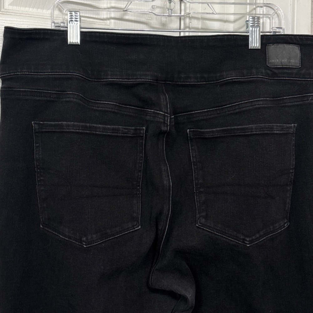 American Eagle Super High Rise Flare Jeans Womens 18 LONG Black Dream Stretch - Picture 6 of 12